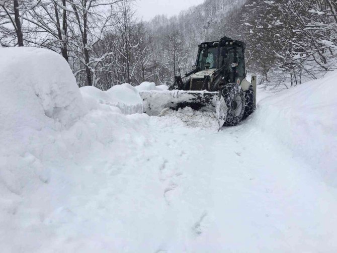 Samsun’da 110 Mahalle Yolu Kar Nedeniyle Ulaşıma Kapandı