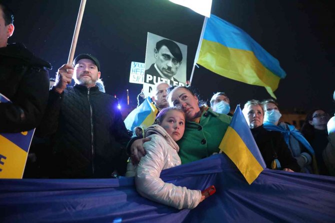 Zelenskiy’den İ̇srail’e: “Neden Rusya’ya Karşı Yaptırım Uygulamadınız?”