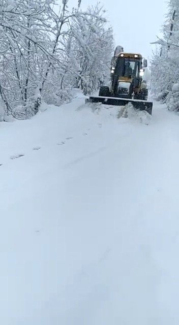 Zonguldak’ta 99 Köyün Yolu Ulaşıma Kapandı