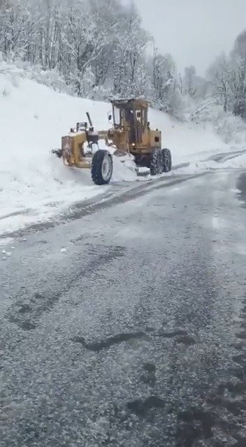 Zonguldak’ta 99 Köyün Yolu Ulaşıma Kapandı
