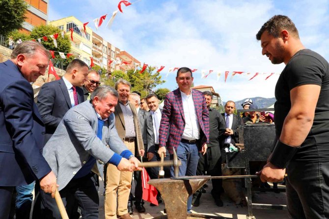 Türk’ün Bayramı Nevruz Alanya’da Coşkuyla Kutlandı