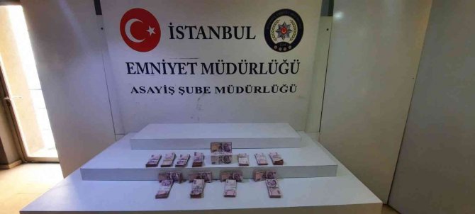 Emekli Polisi Silah Zoruyla Gasp Eden Şüpheliler Yakalandı