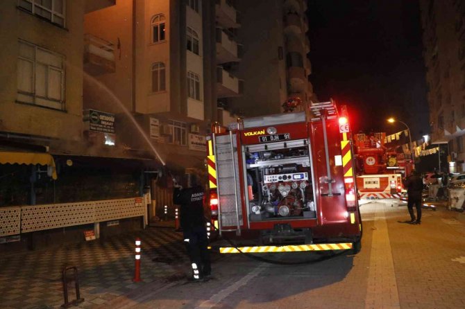 Üçlü Priz Yangın Çıkarttı, Ev Alevlere Teslim Oldu