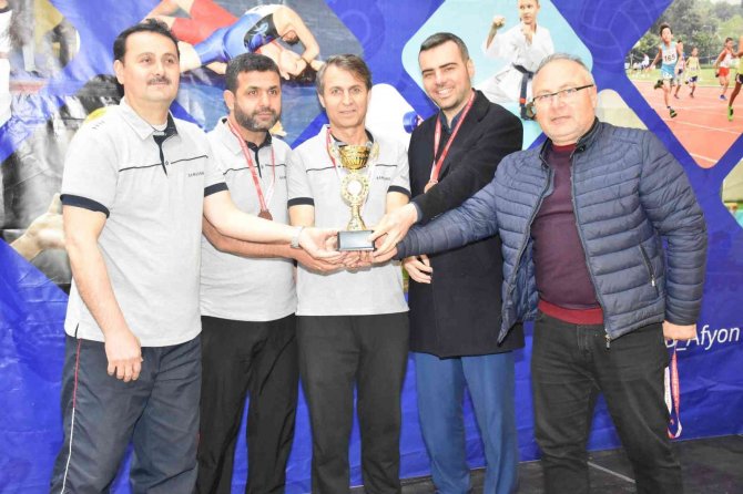 Afyonkarahisar’da Masa Tenisi Müsabakaları Sona Erdi