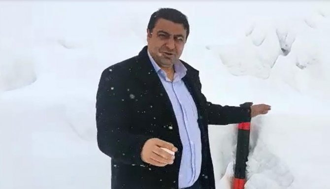 Bahçesaray-hizan Karayolunda Ulaşım Güçlükle Sağlanıyor