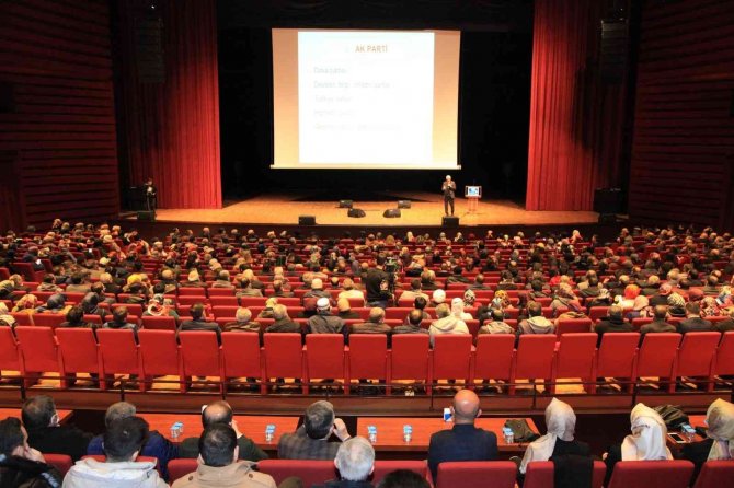 Ak Parti Konya’da Eğitimler Sürüyor