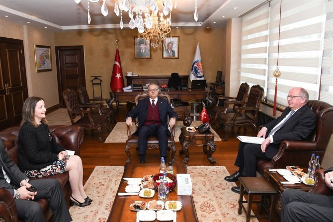 Vali Su: "Mersin Mutlaka Görülmesi Gereken Bir Kent"