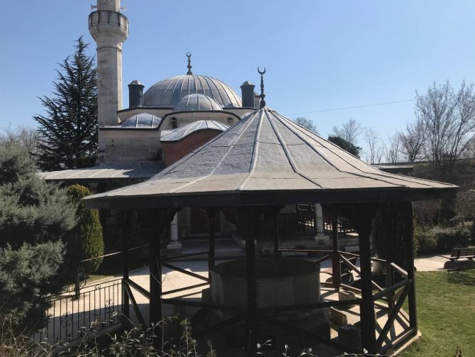 Cami Musluklarını Çaldılar