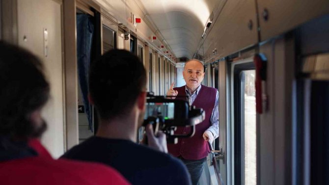 Başkan Özlü’nün 4. Şiiri Yayınlandı