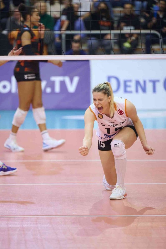 Eczacıbaşı Dynavit, Cev Kupası Şampiyonluğu İçin Sahaya Çıkıyor