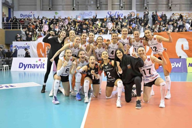 Eczacıbaşı Dynavit, Cev Kupası Şampiyonluğu İçin Sahaya Çıkıyor