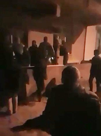 Hırsızlık Yaparken Yakalanan Zanlıyı Linçten Jandarma Kurtardı
