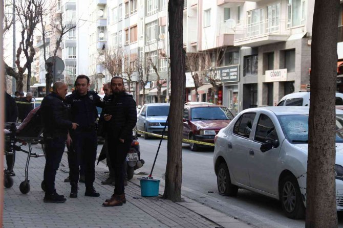 Eskişehir’de Silahlı Ve Sopalı Kavga: 2 Yaralı