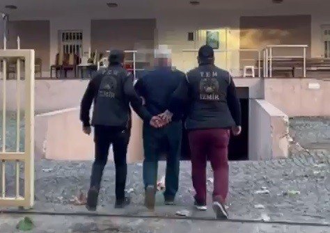 İ̇zmir’de Pkk/kck Operasyonunda 9 Gözaltı