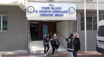 İ̇zmir’de Esnaftan Haraç Alan Suç Örgütüne Operasyon: 9 Tutuklama
