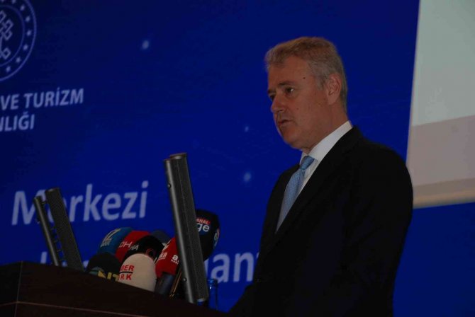 Bakan Ersoy’dan Kapsamlı Çeşme Projesi Toplantısı