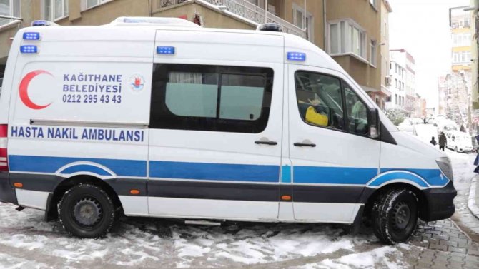 Kağıthane Belediyesi Hastalara Ulaşım Hizmeti Veriyor