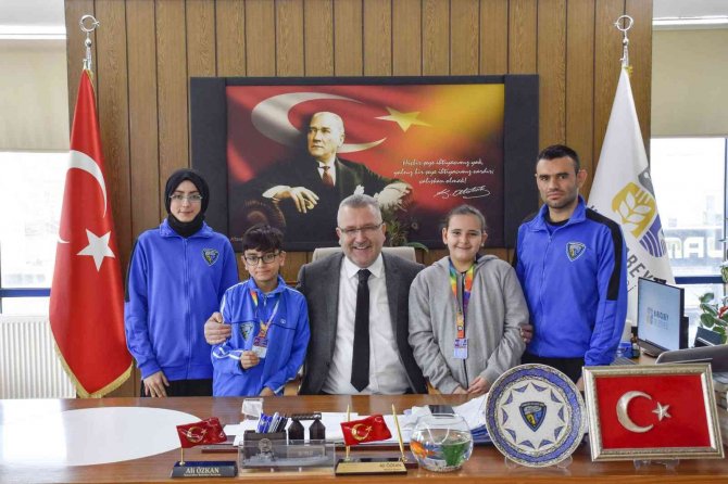 Karacabey’de 7’den 70’e Herkesin Spora İlgisi Artıyor