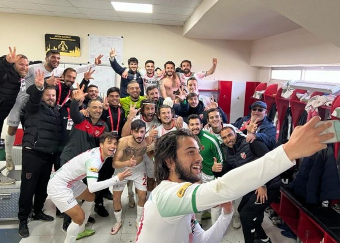 Karşıyaka, Galibiyet Serisini 3 Maça Çıkardı