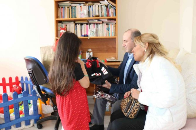 Kars Emniyet Müdürü Sağdıç’tan Aysima’ya Anlamlı Ziyaret