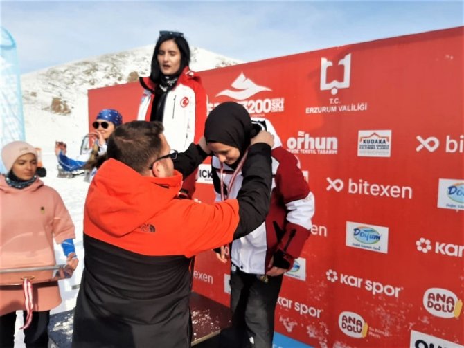 Kütahya Orman Sk Sporcusu Yıldız Akbulut, Natürel Kızakta Türkiye İkincisi Oldu