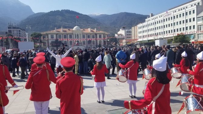 Manisa Bando Takımı İlk Kez Resmi Törende Görev Aldı