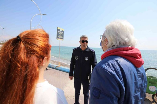 Mezitli’de Yere Çekirdek Kabuğu Ve Çöp Atanlara Ceza