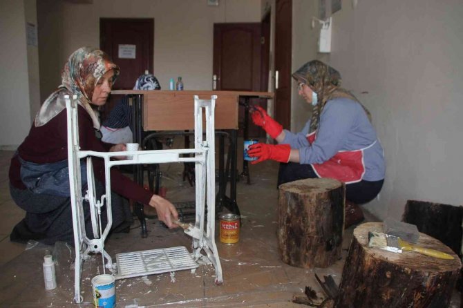 Malazgirt’te "Sıfır Atık Kütüphanesi" Oluşturuldu