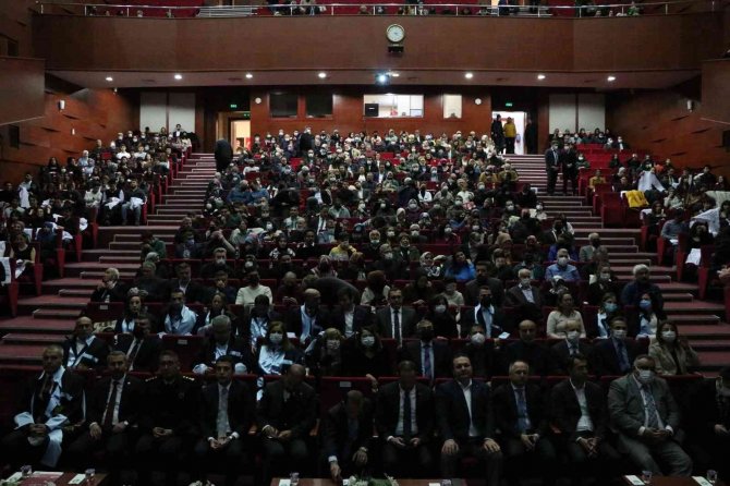 Tıp Öğrencileri Beyaz Önlük Giydi