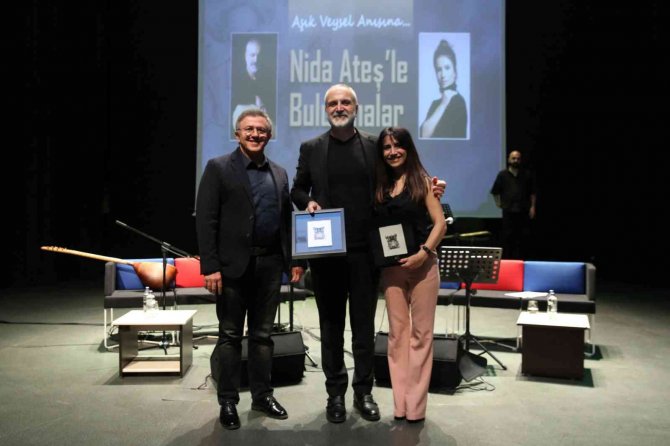 “Nida Ateş’le Buluşmalar”da Aşık Veysel Gecesi