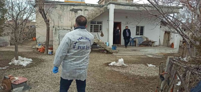 Yaşlı Çifti Sobadan Sızan Gaz Ayırdı