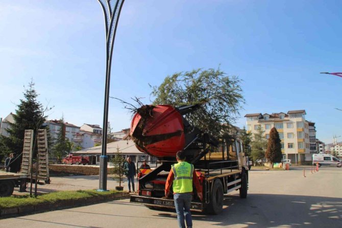 Ordu Büyükşehir Ağaç Sökme Ve Dikme Makinesini Kendi İmal Etti