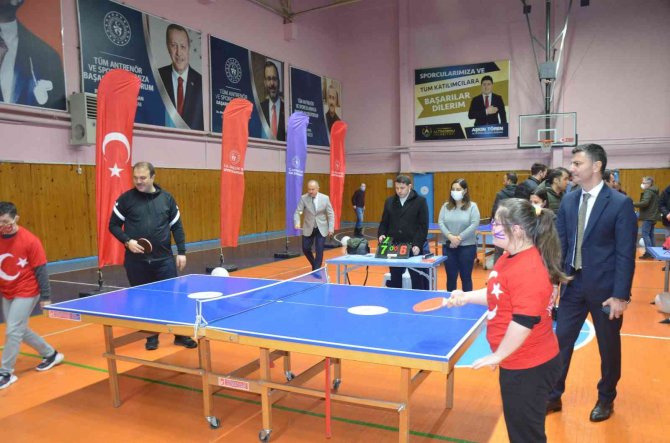 Özel Çocuklar Spor Faaliyetleri İle Eğlendi
