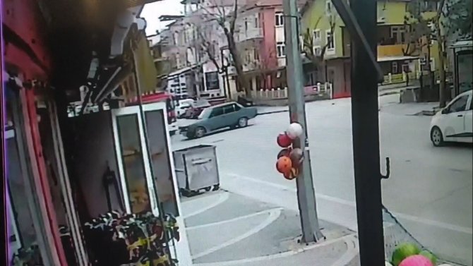 Isparta’da Otomobil İtfaiye Aracıyla Çarpıştı