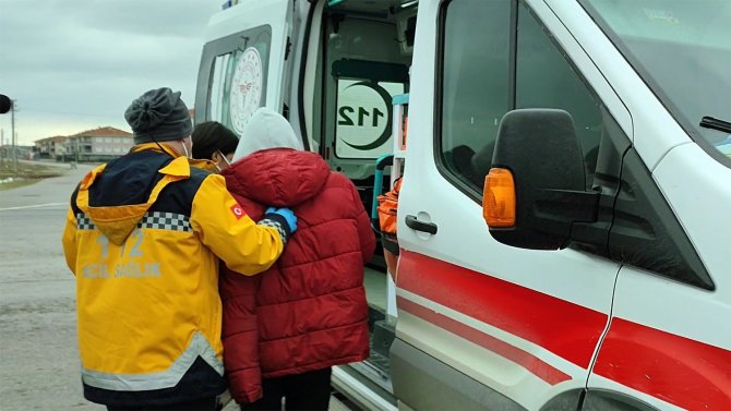 Sakarya’da Otomobil İle Kamyonet Çarpıştı: 1 Yaralı