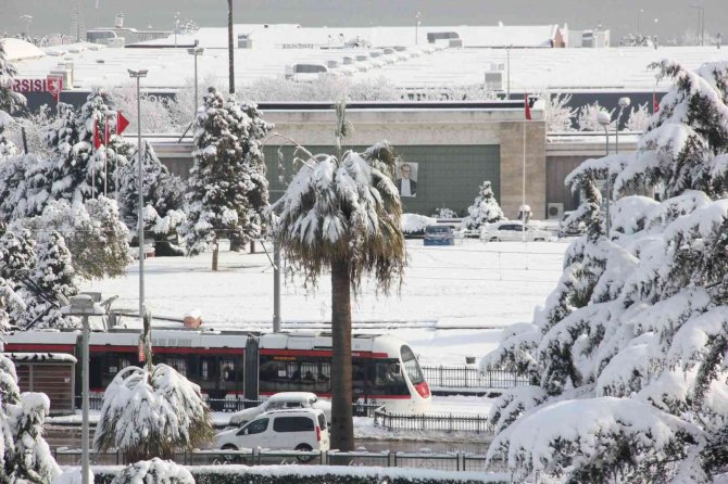Vali Dağlı: “Samsun’da Kar Yağışında Olumsuz Bir Durumla Karşılaşılmadı”