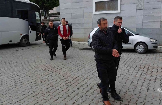 Suç Örgütü Operasyonunda Yakalanan 40 Kişinin Gözaltı Süresi Uzatıldı