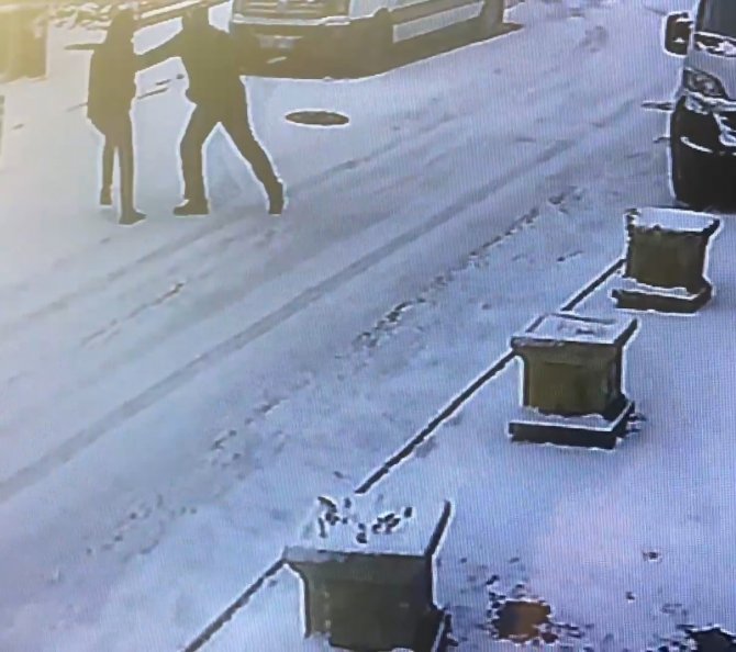Ümraniye’de İşe Giden Genç Kalbinden Bıçaklanarak Öldürüldü