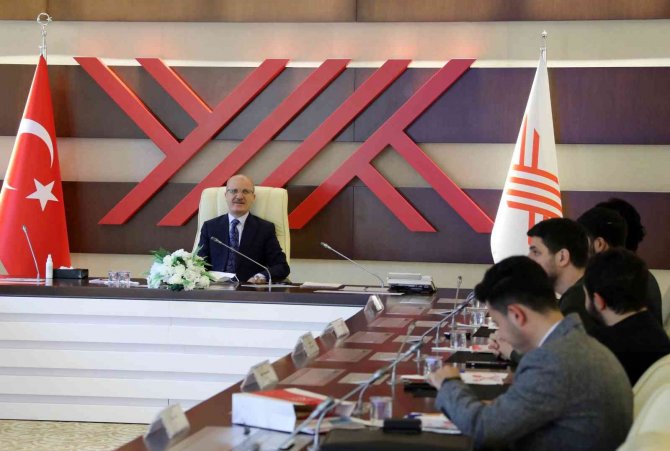 Yök Başkanı Özvar, Basın Mensupları İle Buluştu