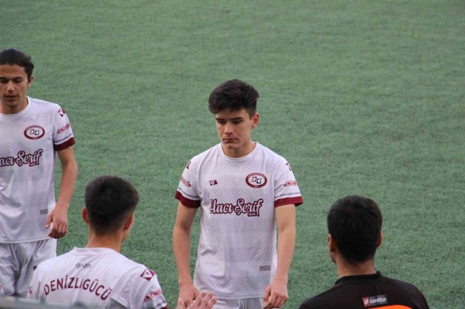 Bir Sezonda Attığı 43 Golle Dikkatleri Üzerine Çekti