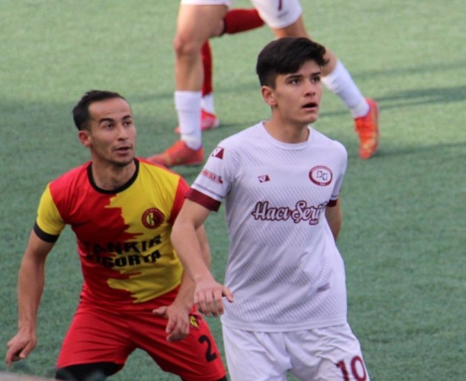 Bir Sezonda Attığı 43 Golle Dikkatleri Üzerine Çekti