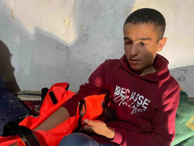 Sağlık Ekipleri Yolu Kapanan Köyde Kolunu İnciten Çocuk İçin Seferber Oldu