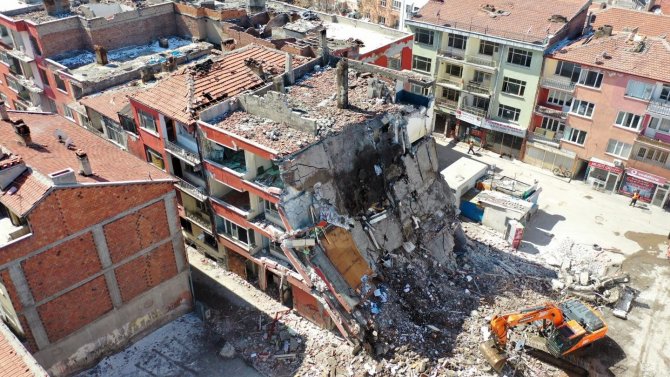Aksaray’da Kentsel Dönüşüm Yıkımı Devam Ediliyor