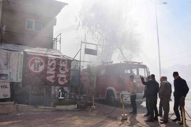 Antalya’da Korkutan Ev Yangını