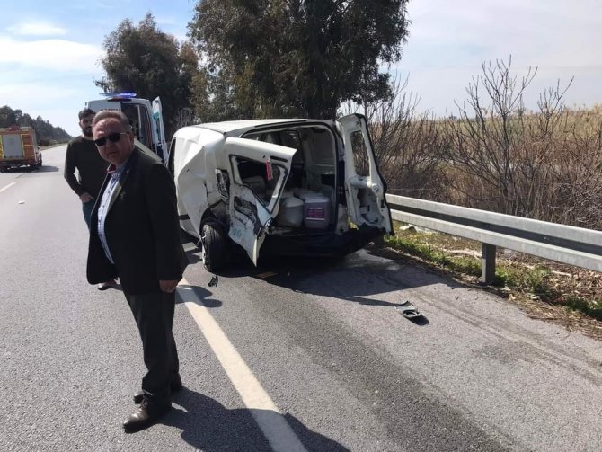 Söke’de Yol Kenarında Duran Araca Çarptı: 2 Yaralı