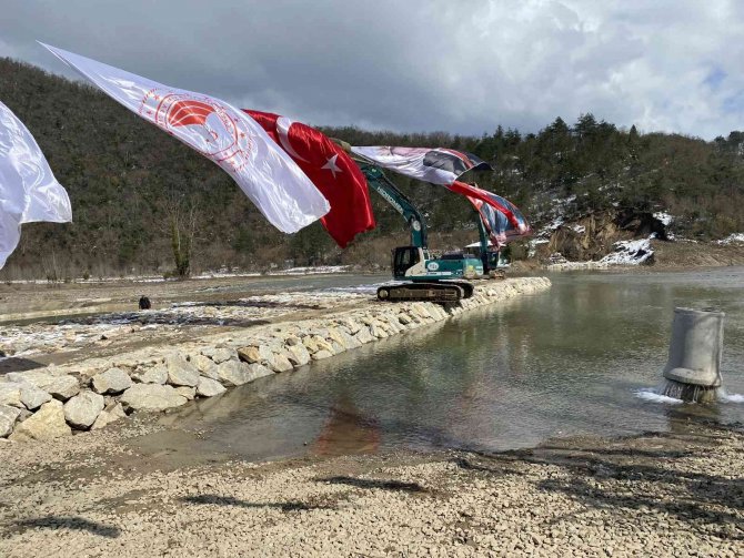 Bahçecik Yeraltı Barajı Törenle Hizmete Girdi