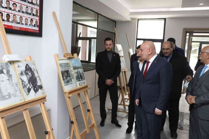 Aşık Veysel Vefatının 49. Yılında Türkülerle Anıldı