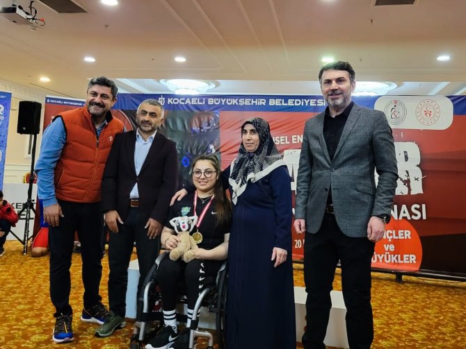 Meram Belediyespor’dan Halterde 6 Madalya