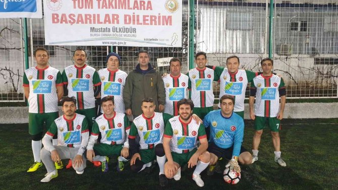 Bursa’da ‘Türk Defnesi’ Turnuvası Devam Ediyor
