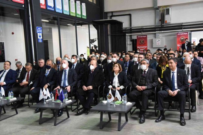 Çalışma Ve Sosyal Güvenlik Bakanı Vedat Bilgin: